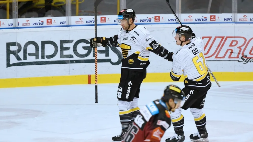 Andrej Kudrna po gólu do sítě Sparty