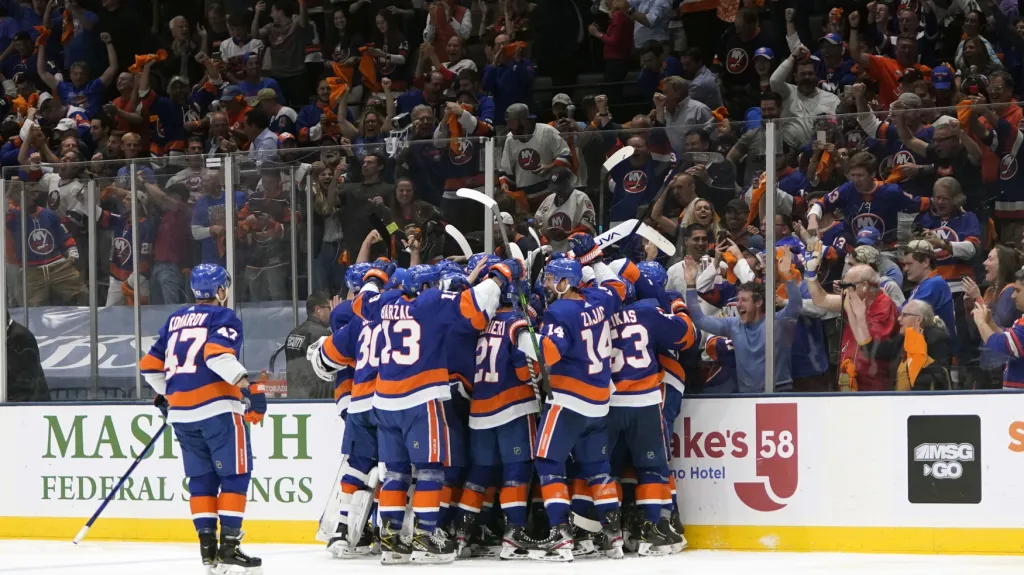 Radost hokejistů NY Islanders