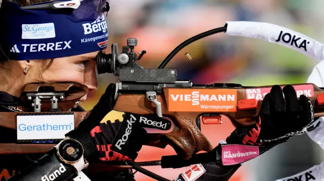 Záznam stíhacího závodu biatlonistek v Ruhpoldingu