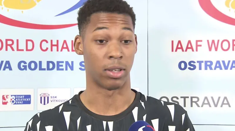 Echevarría s Gatlinem vyhlížejí start na Zlaté tretře