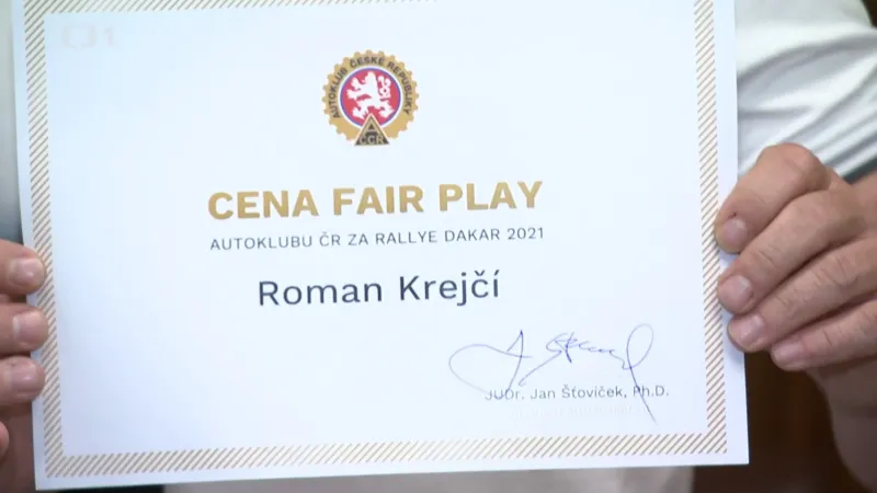 Motocyklista Krejčí dostal za pomoc na Dakaru cenu fair play