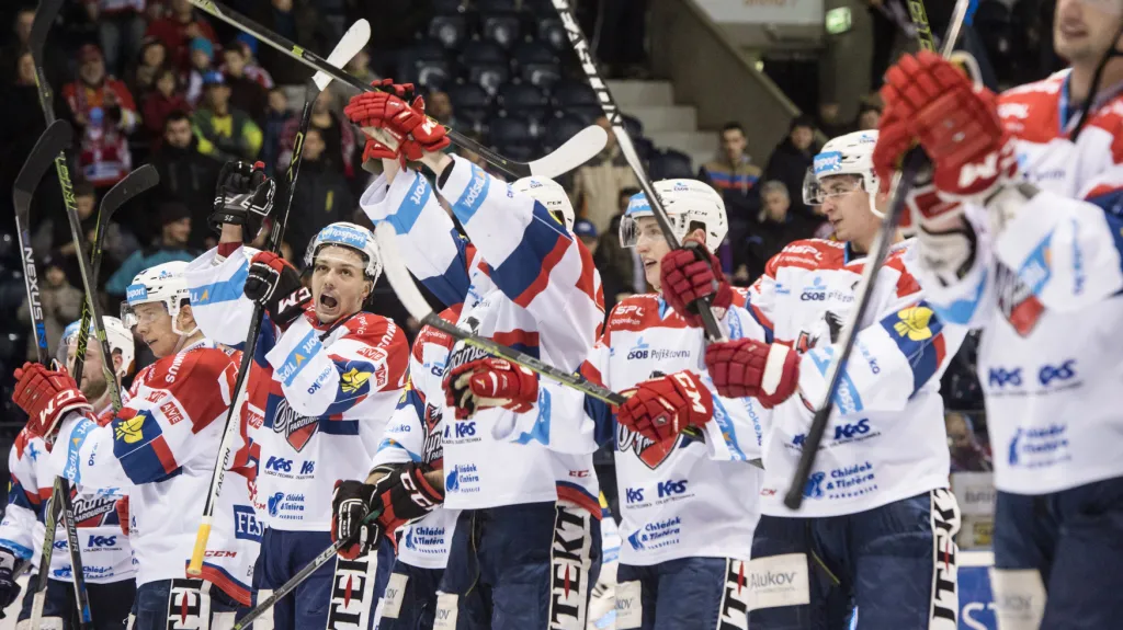 Radující se Pardubičtí