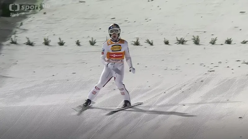 Závěr závodu skokanů na lyžích ve Willingenu