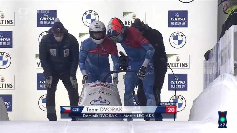 1. jízda Dvořákova dvojbobu ve Winterbergu