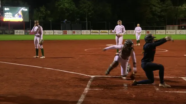 Joudrs jsou krok od prodloužení rekordní řady titulů