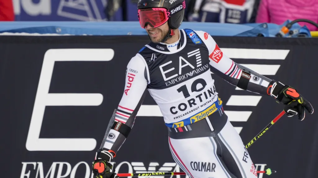 Mathieu Faivre v cíli zlatého paralelního slalomu na MS