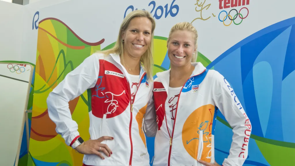 Lucie Hradecká a Andrea Hlaváčková