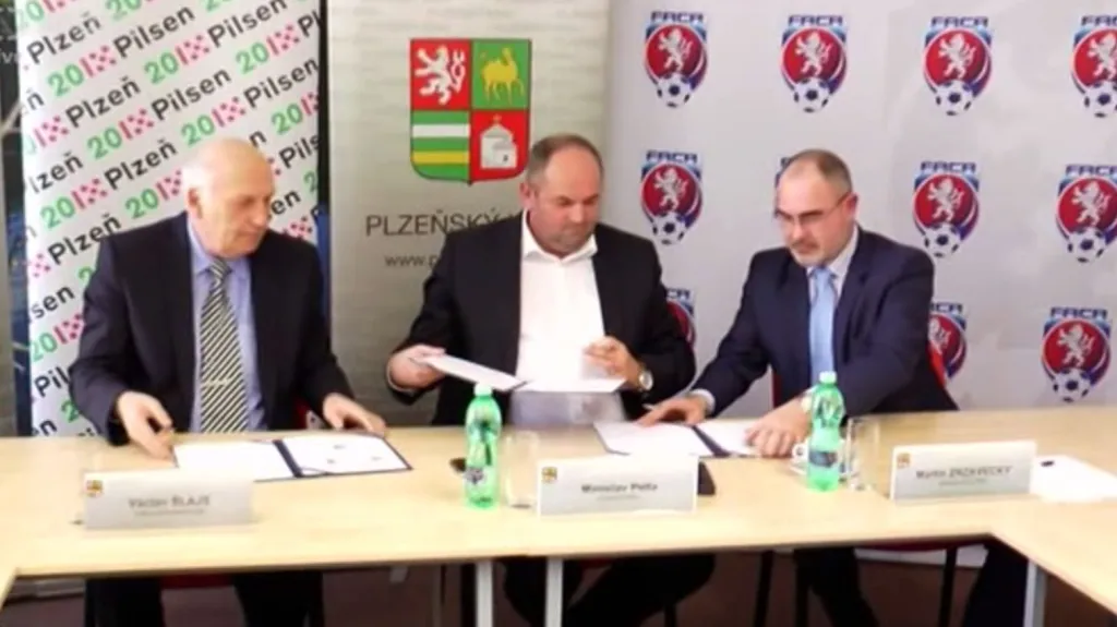 Projekt fotbalových akademií má v Plzni zelenou