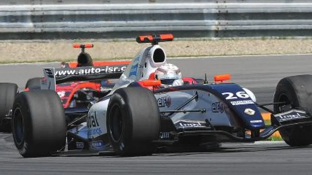 Filip Salaquarda ve formuli Renault