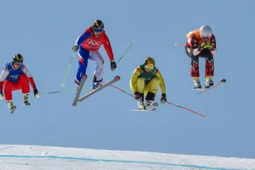 Kanadský skikrosař Dave Duncan (zcela vpravo)