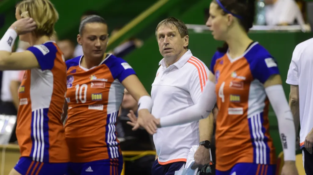 Jiří Teplý s volejbalistkami Olomouce