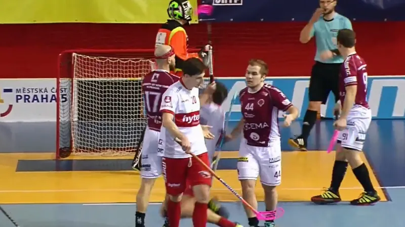 Florbalisté Sparty zvládli duel s Pardubicemi, v závěru vládly emoce