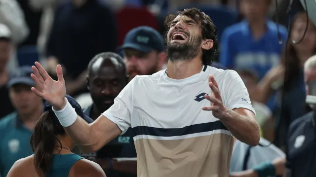 Vacherot korunoval pohádkový příběh v Šanghaji ziskem titulu