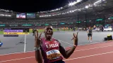Holloway je potřetí v řadě mistrem světa na 110 metrů překážek