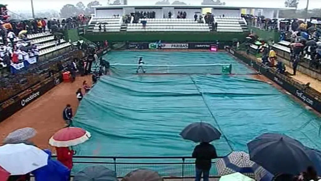 Zápas Kláry Zakopalové přerušil ve Španělsku déšť