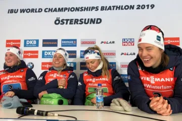 Vítězné kvarteto norských biatlonistek