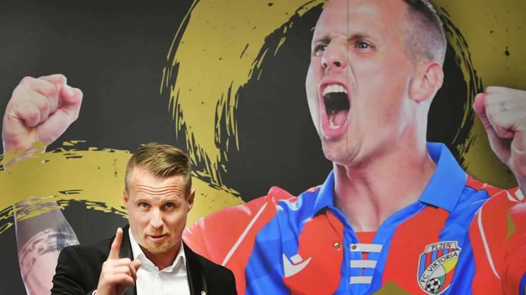 David Limberský na tiskové konferenci ke své rozlučce