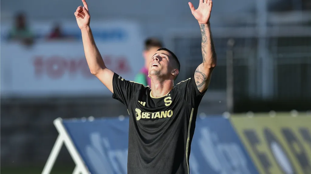 Martin Minčev v dresu Sparty