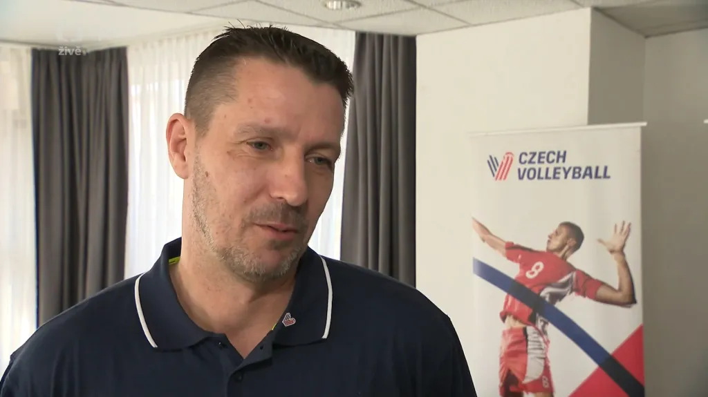 Koučem českých volejbalistů zůstává i nadále Novák