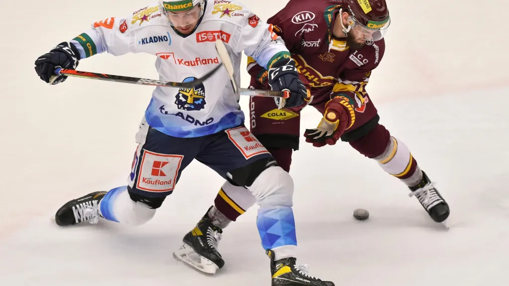 Adam Kubík v souboji s Filipem Eliášem