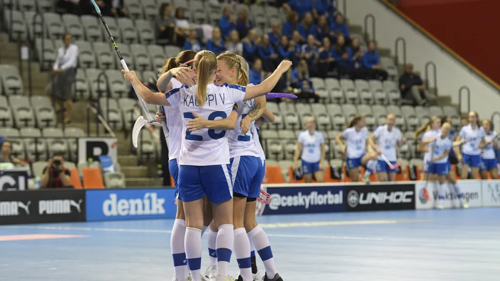 Radost finských florbalistek