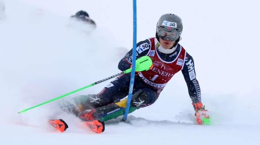 Nor Lucas Braathen ve slalomu SP ve  Val d'Isere