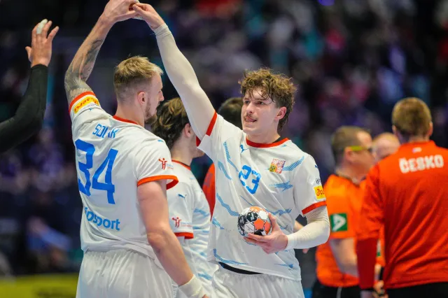 Házenkáři na závěr ME jasně porazili Ukrajince. Exceloval patnáctigólový Josef