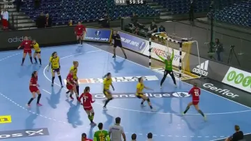 Dramatický závěr utkání Česko - Rumunsko s vítězným gólem Hrbkové