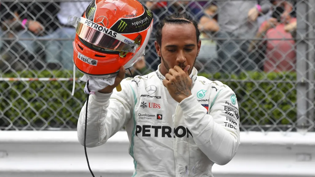 Pilot stáje Mercedes Lewis Hamilton