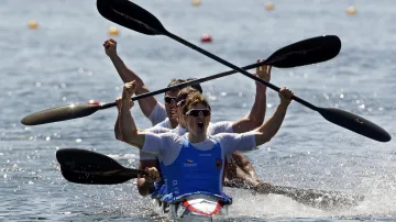 Radost bronzového čtyřkajaku