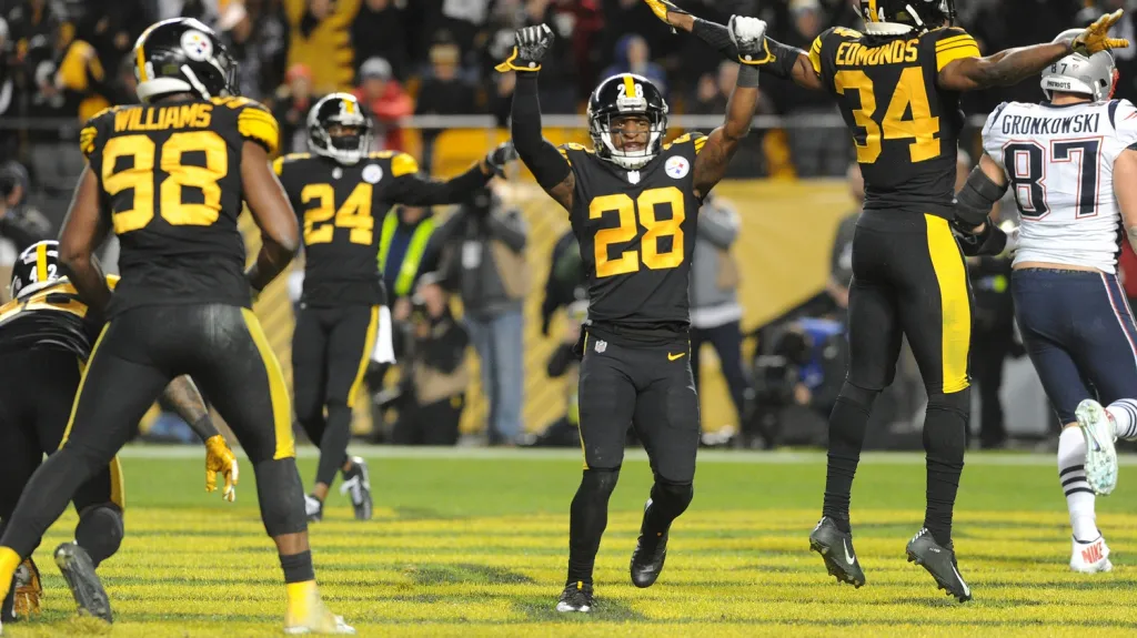 Radost hráčů Pittsburgh Steelers