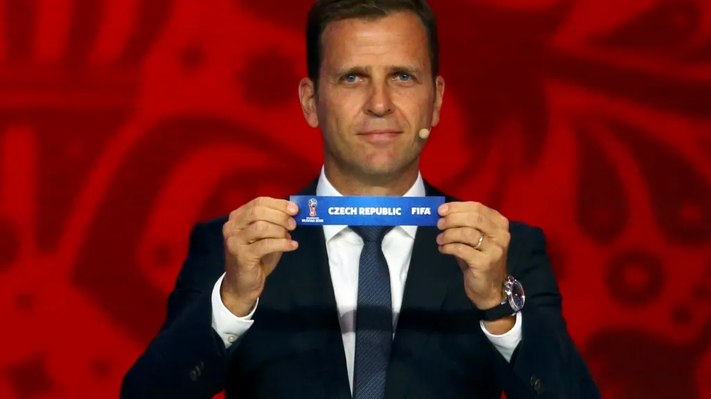 Oliver Bierhoff vytáhl při losu kvalifikace MS 2018 Českou republiku
