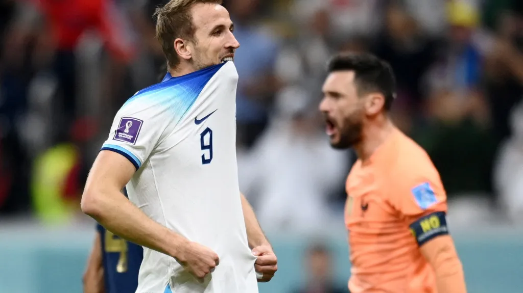 Angličan Harry Kane si zoufá po neproměněné penaltě