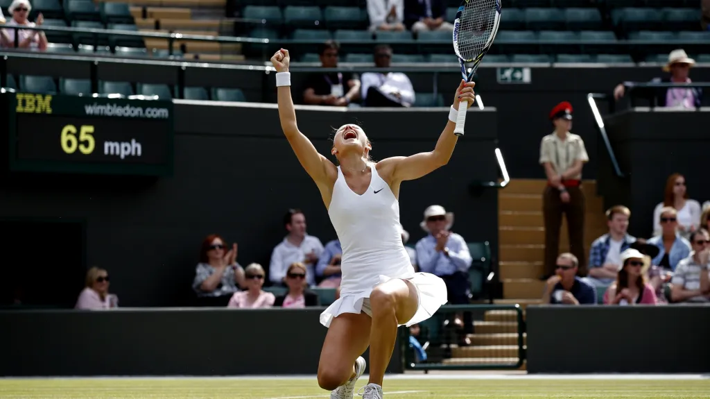 Slavící Lucie Šafářová