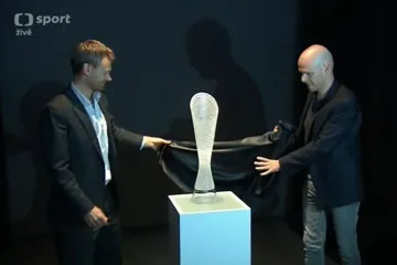 Pohár pro vítěze Tour se vyráběl v Kamenickém Šenově