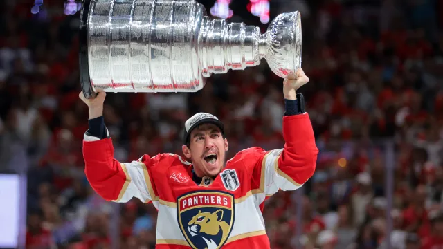 Zisk Stanley Cupu slavili i Nosek s Vaněčkem