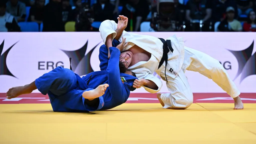 Adam Kopecký (v bílém) a Marcelo Fronckowiak