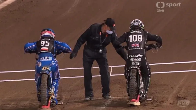 Finálová jízda a další Zmarzlikovo vítězství