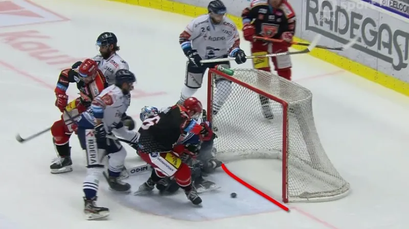 Rozbor sporného gólu ve 2. semifinále Vítkovice – Hradec Králové