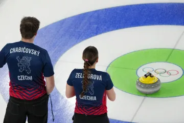 Curleři Julie Zelingrová a Vít Chabičovský
