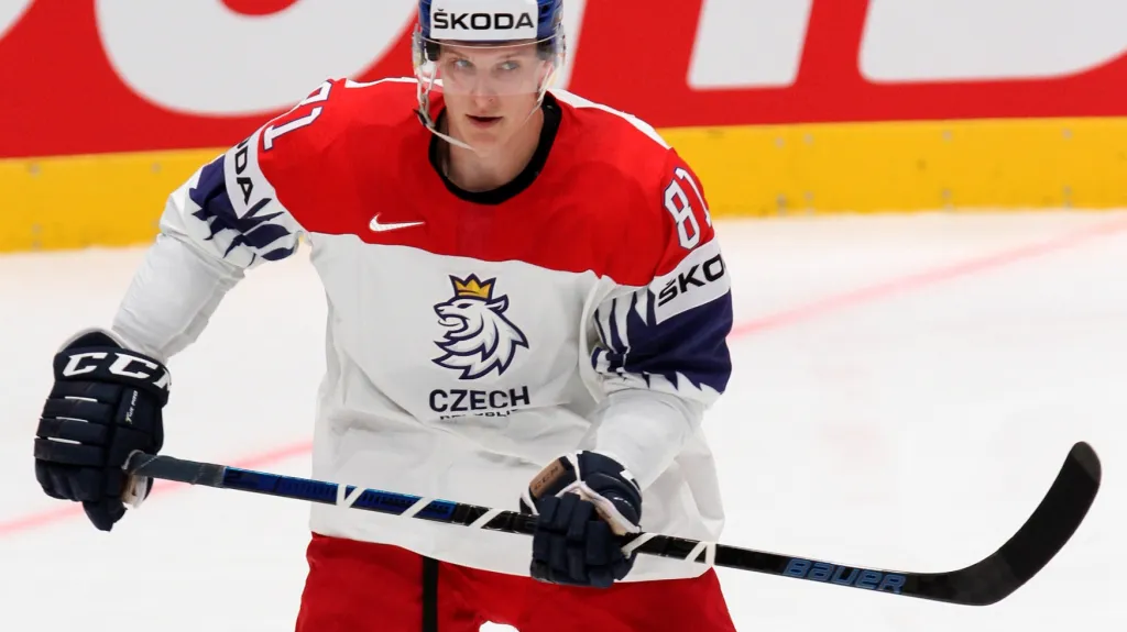 Český útočník Dominik Kubalík