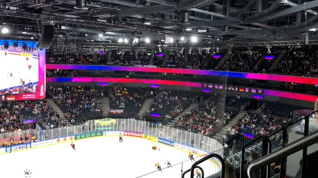 Slabá atmosféra při semifinále USA – Německo