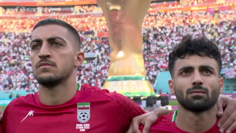 Hráči Íránu odmítli zpívat hymnu