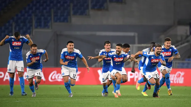 Neapol na penalty porazila Juventus a získala Italský pohár