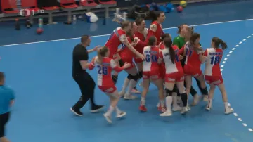 Házenkářky Slavie porazily Most na sedmičky, semifinále rozhodne třetí zápas