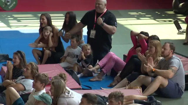 Přátelé a kamarádi fandili Krpálkovi na pražské Folimance