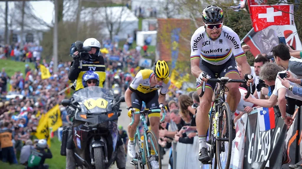 Peter Sagan pílí k cíli závodu Kolem Flander