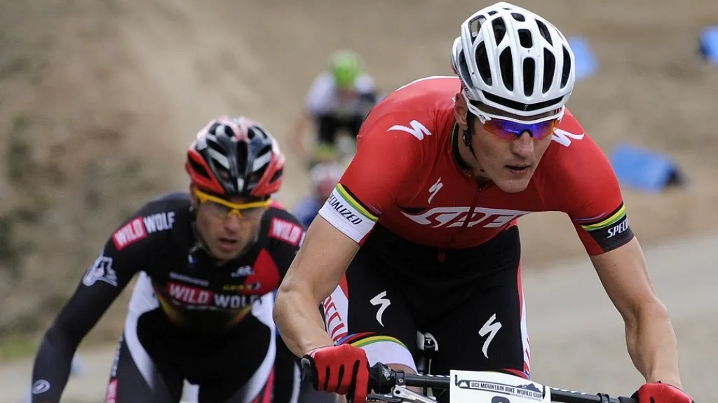 Jaroslav Kulhavý (vpravo) během SP v Novém Městě na Moravě