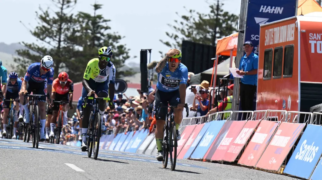 Sam Welsford vítězí ve 4. etapě Tour Down Under