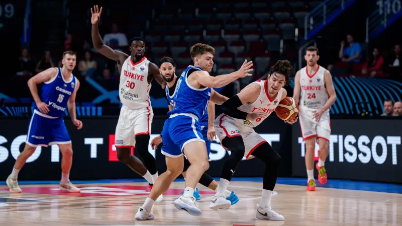 Basketbalisté přes zlepšený výkon podlehli Turecku 78:92